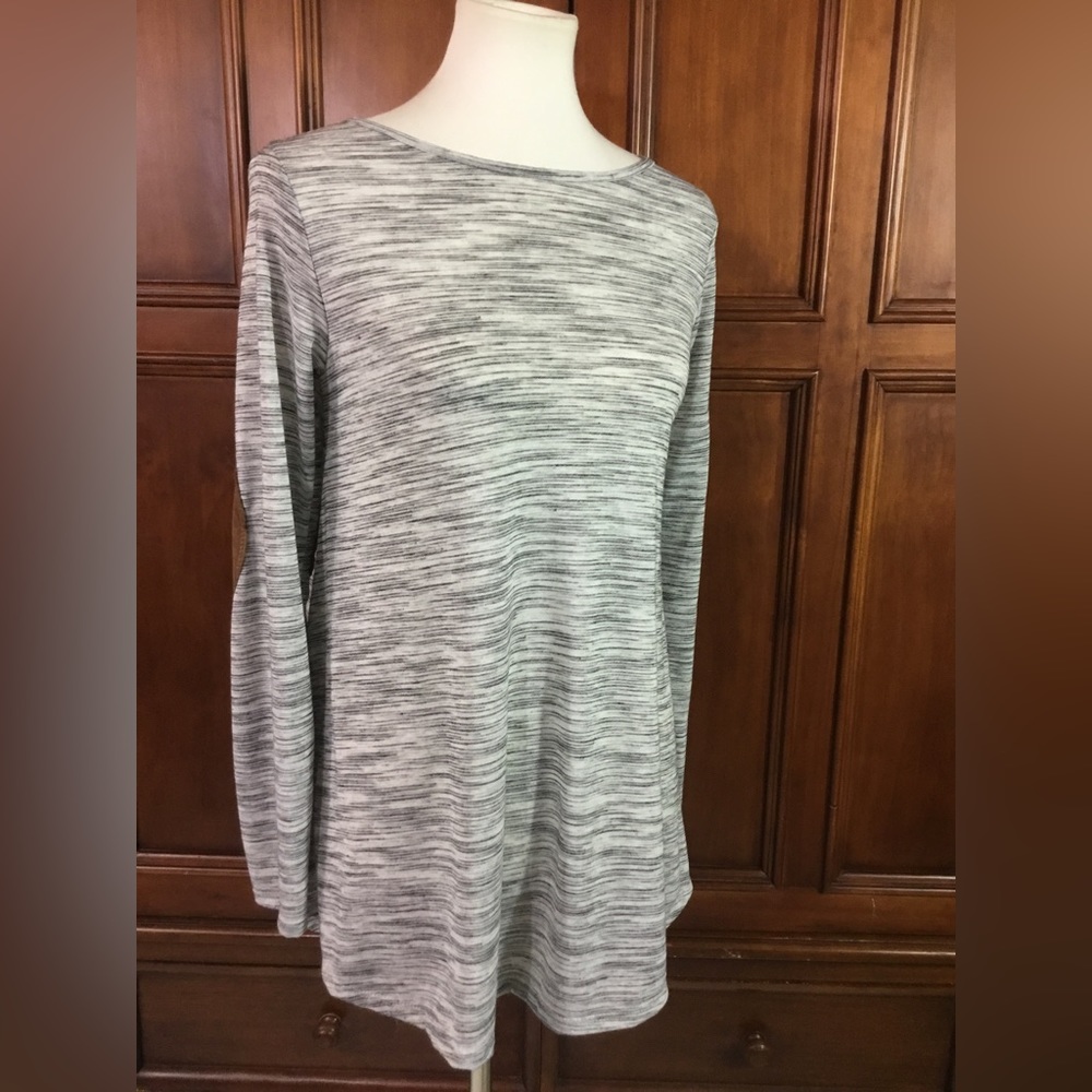 Bellamie Women’s Super Soft Patch Elbow Long Sleeve Blouse Buttoned Accents Sz S